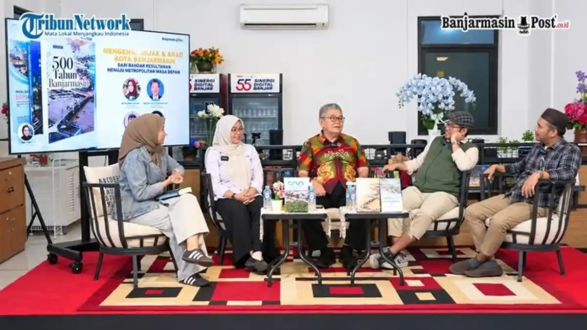 Menelusuri Jejak 5 Abad Kota Seribu Sungai