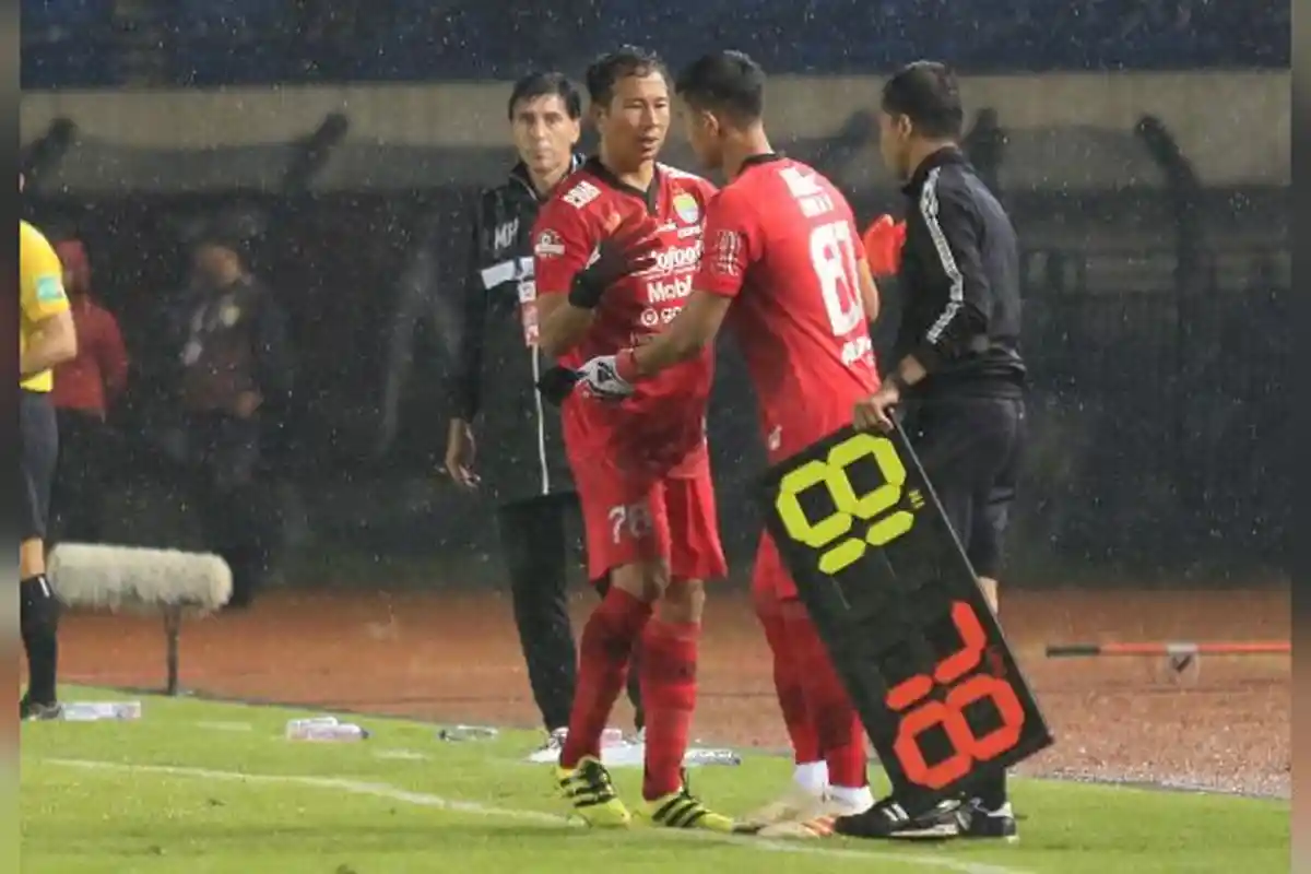 Kiper Persib Bandung Selalu Kebobolan di Laga Piala Menpora 2021, Ini Penilaian Pelatih Kiper!