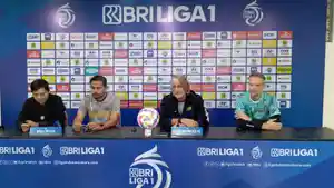 Pelatih-Dewa-UnitedJan-Olde-Riekerink-sampaikan-kesiapan-jelang-laga-melawan-Barito.jpg