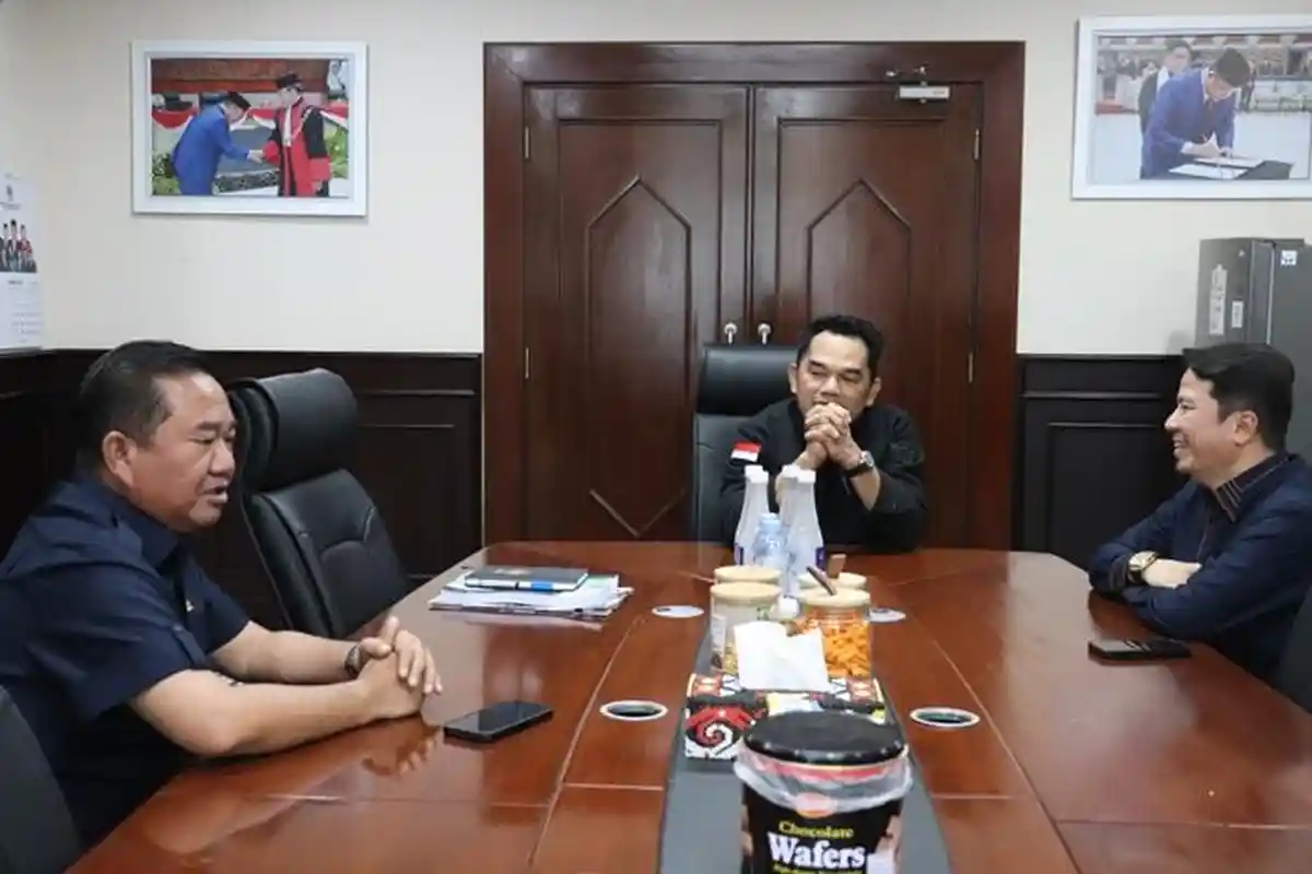 Ketua DPRD Kaltara Achmad Djufrie Temui Ketua DPRD Kaltim Hasanuddin Mas’ud
