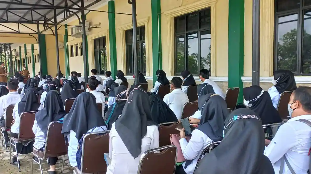 239 PPPK Guru Pringsewu Lampung Ikut Pemberkasan di BKPSDM