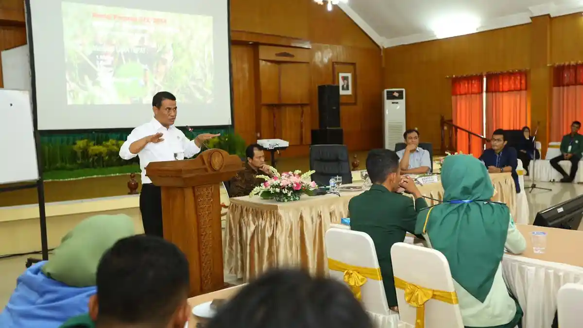 Berdialog dengan BEM, Menteri Amran Dorong Mahasiswa Sukseskan Program Pertanian