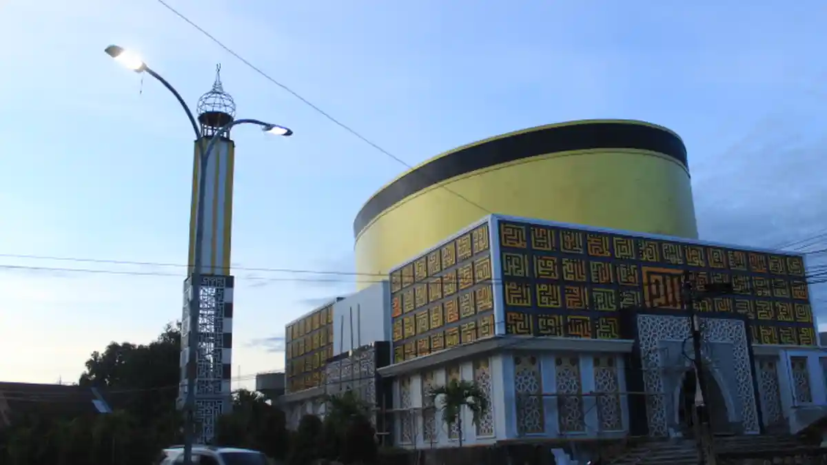 Mengenal Masjid Songkok Recca, Masjid Berdesain Budaya Bugis Jadi Ikon Baru di Bone