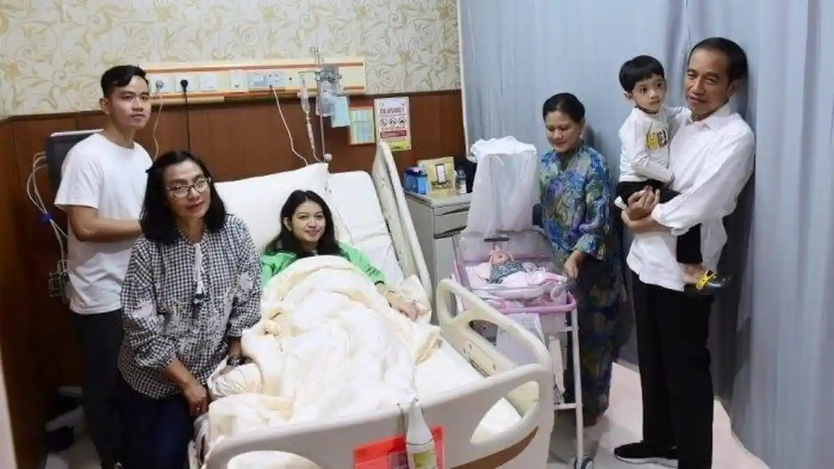 Selvi Ananda Lahirkan Jan Ethes dan La Lembah Manah Lewat Operasi Caesar, Berapa Lama Pemulihannya?