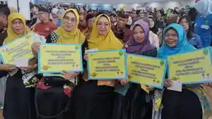 20250917_Guru-di-Balikpapan-yang-mendapatkan-insentif-dari-Pemprov-Kaltim.jpg