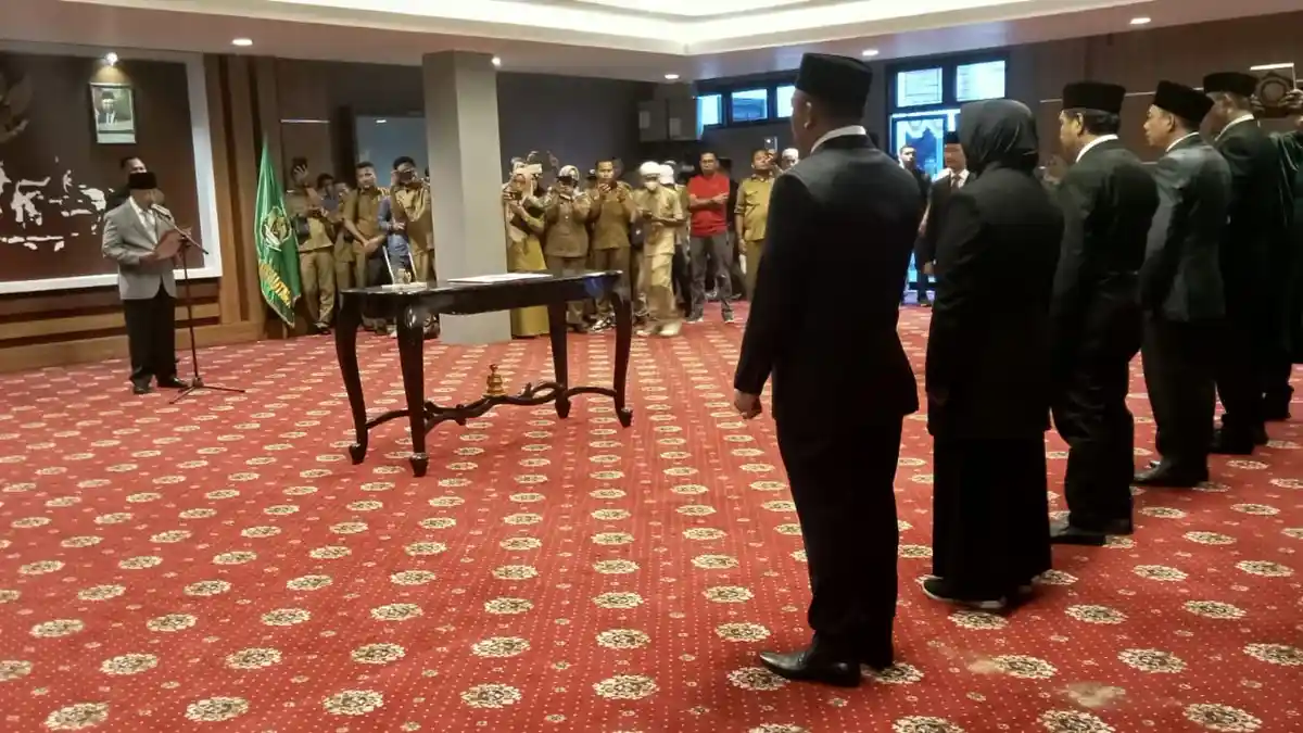 Gubernur Maluku Utara Kembali Lantik 5  Pejabat Eselon II, Akui Dapat Ancaman dari  Luar