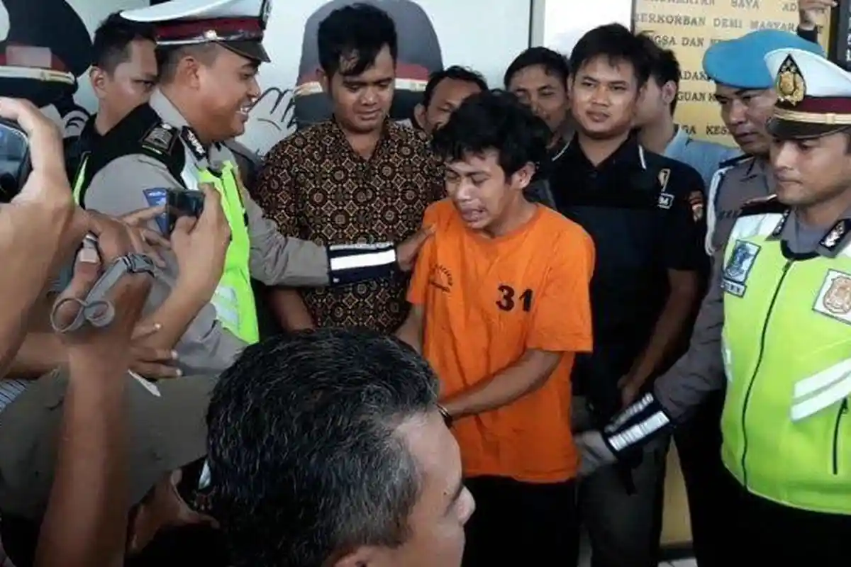 Sangar saat 'Unboxing' Motor Ketika akan Ditilang, Adi Saputra Nangis-nangis saat Ditangkap Polisi