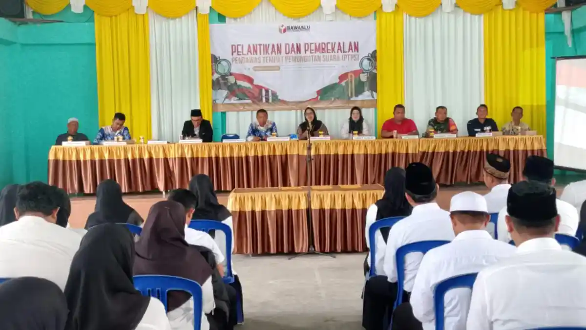 Ratusan Pengawas TPS Dilantik, Ketua Bawaslu Batola Ingatkan Hal Ini