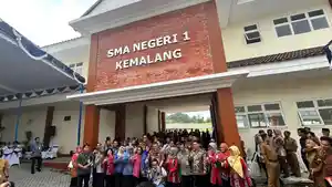 Bangunan-baru-semangat-baru-SMA-Negeri-1-Kemalang.jpg