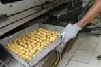Pembuatan Kue Kering Lebaran