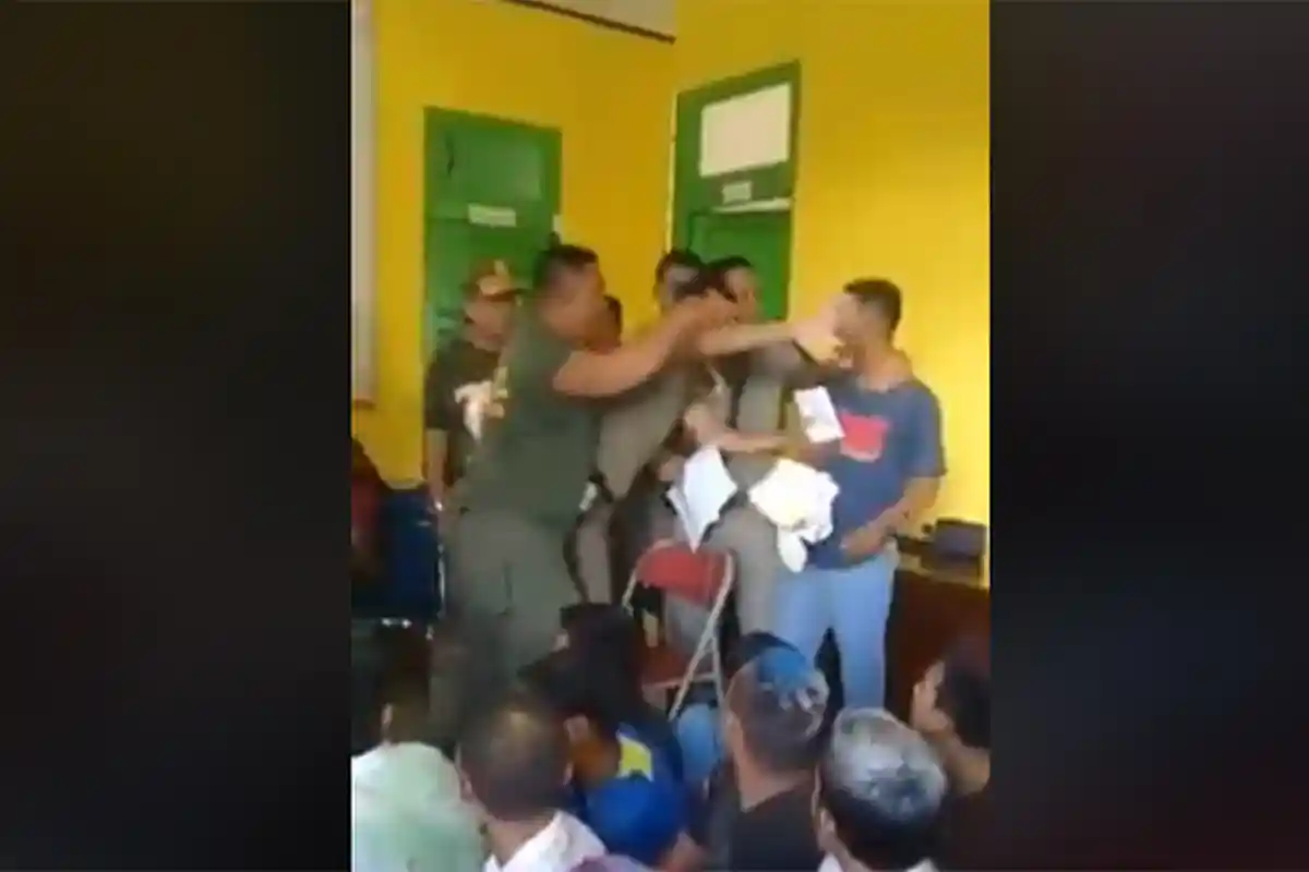Rayakan Kelulusan, Petugas Satpol PP dan Pelajar Ini Nyaris Adu Jotos, Benarkah di Kalbar?
