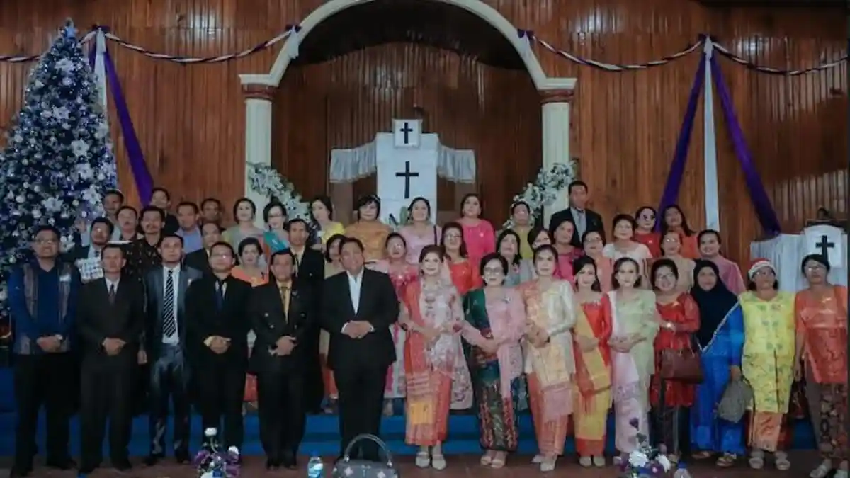 Rayakan Natal Bersama Kepala Sekolah SD dan SMP se-Kabupaten Dairi, Ini Pesan Bupati Eddy Berutu