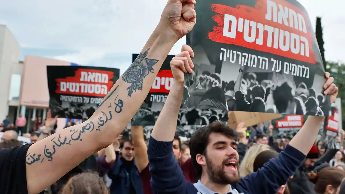 Ribuan Mahasiswa Turun ke Jalan, Protes Reformasi Peradilan di Israel