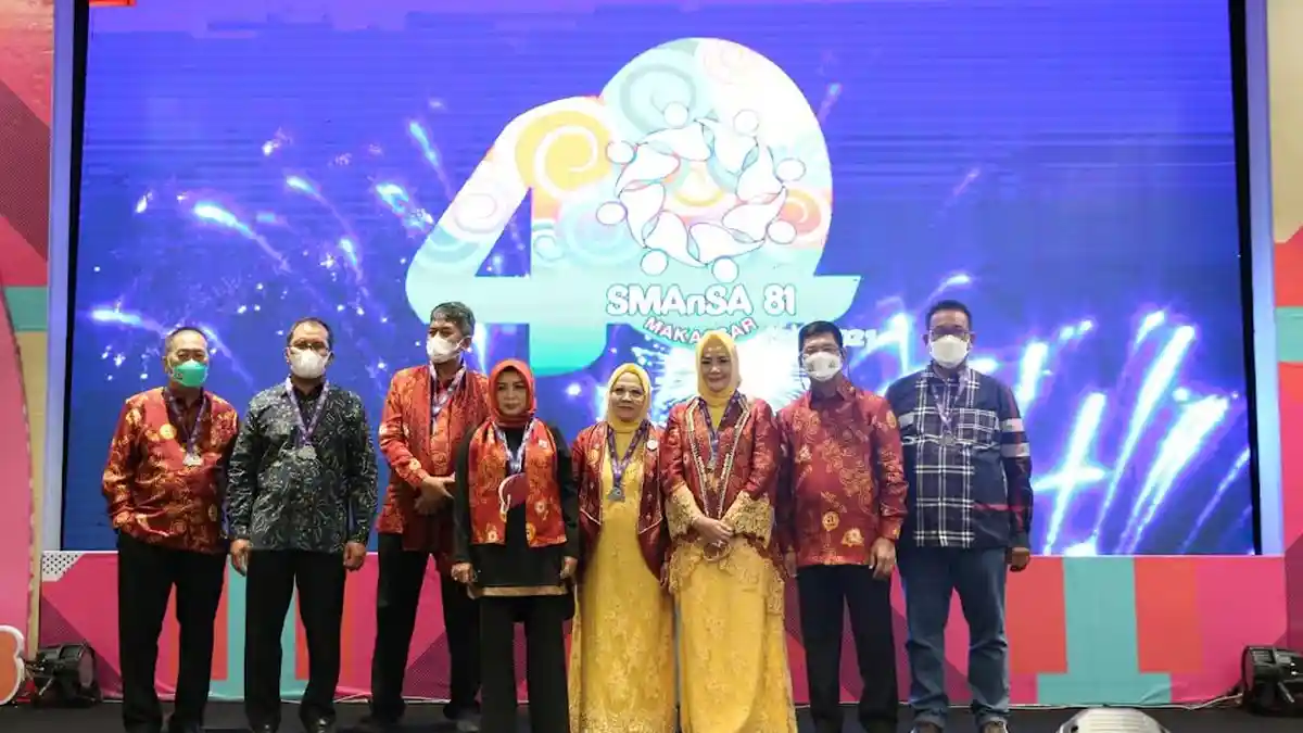 Hadiri Reuni Smansa Makassar, Danny Pomanto Ingatkan Waspadai Gelombang Tiga Covid-19