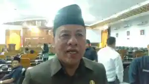 Bupati-Kuansing-Suhardiman-Amby-Senin-1632026.jpg