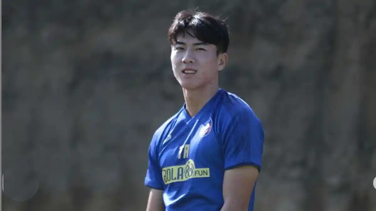 Gelandang Arema FC, Seiya Da Costa Cedera Serius di Lutut Kiri