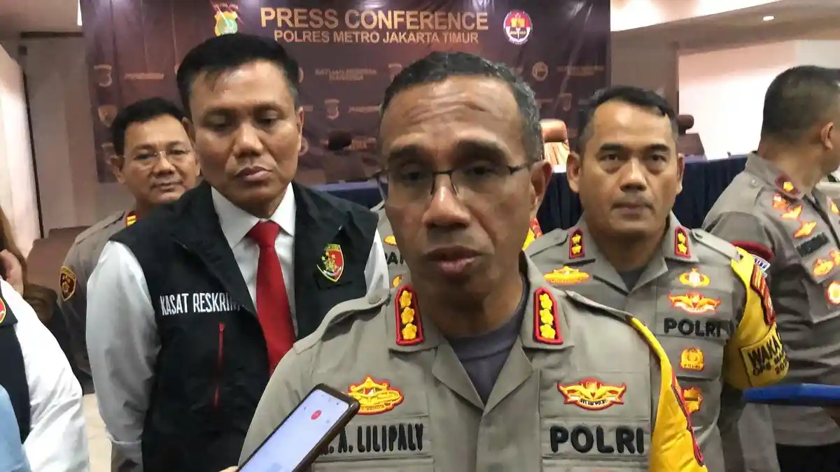 Ibu Bejat di Duren Sawit, Bikin Video Porno Anak, Begitu Hamil Dicekoki Nanas Muda