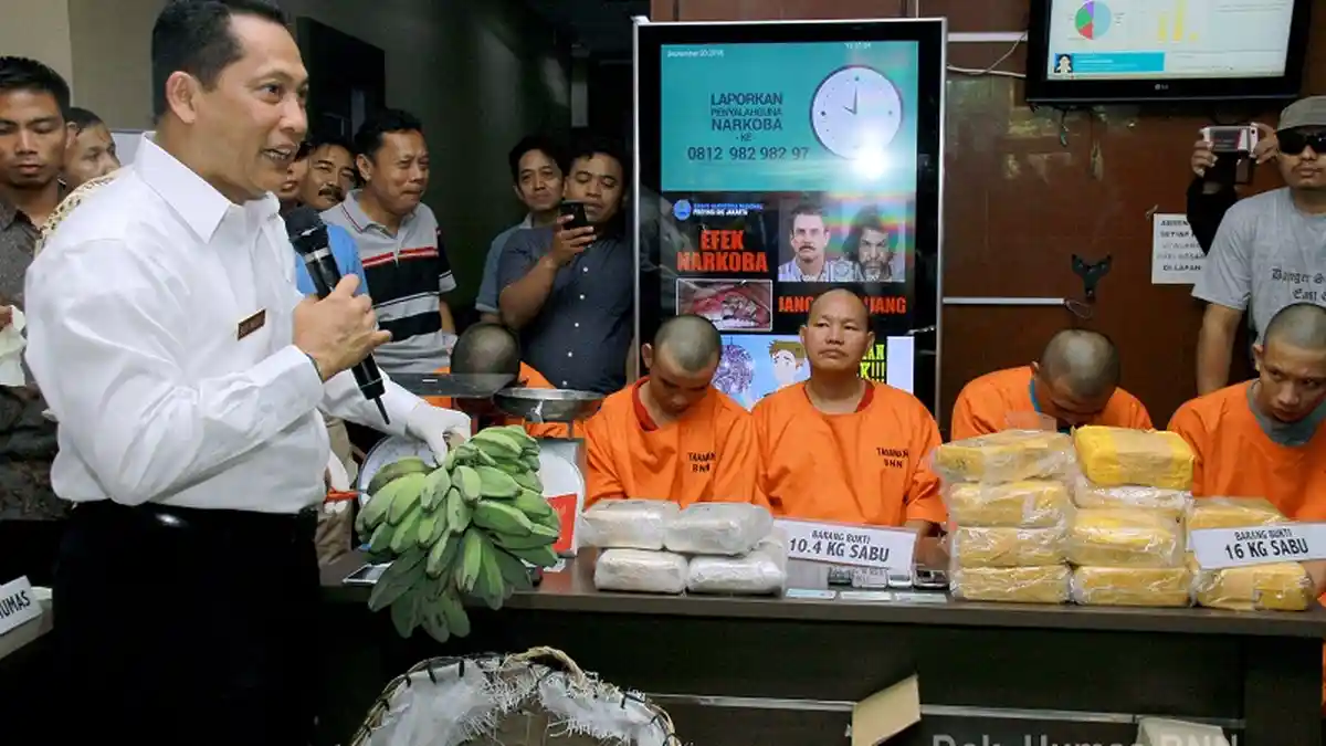Jaringan Malaysia-Singkawang Sembunyikan 10,4 Kg Sabu di Keranjang Rotan dan Pisang