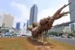 Seni Instalasi Bambu di Bundaran HI
