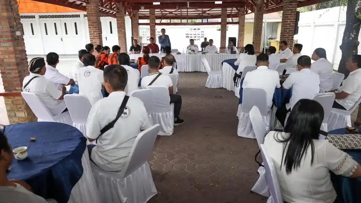 Rumah Dinas Wali Kota Siantar Gelar Nobar Indonesia vs China bersama Pimpinan OPD