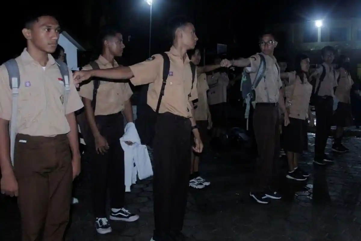 Jawaban Gubernur NTT saat Ditanya Dasar Hukum Sekolah Masuk Pukul 5 Pagi, Viktor: Pikir Sendiri