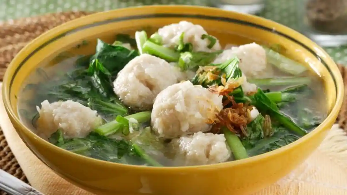 Resep dan Cara Mudah Membuat Sup Bakso Ayam di Rumah, Nikmat Disajikan Saat Cuaca Dingin