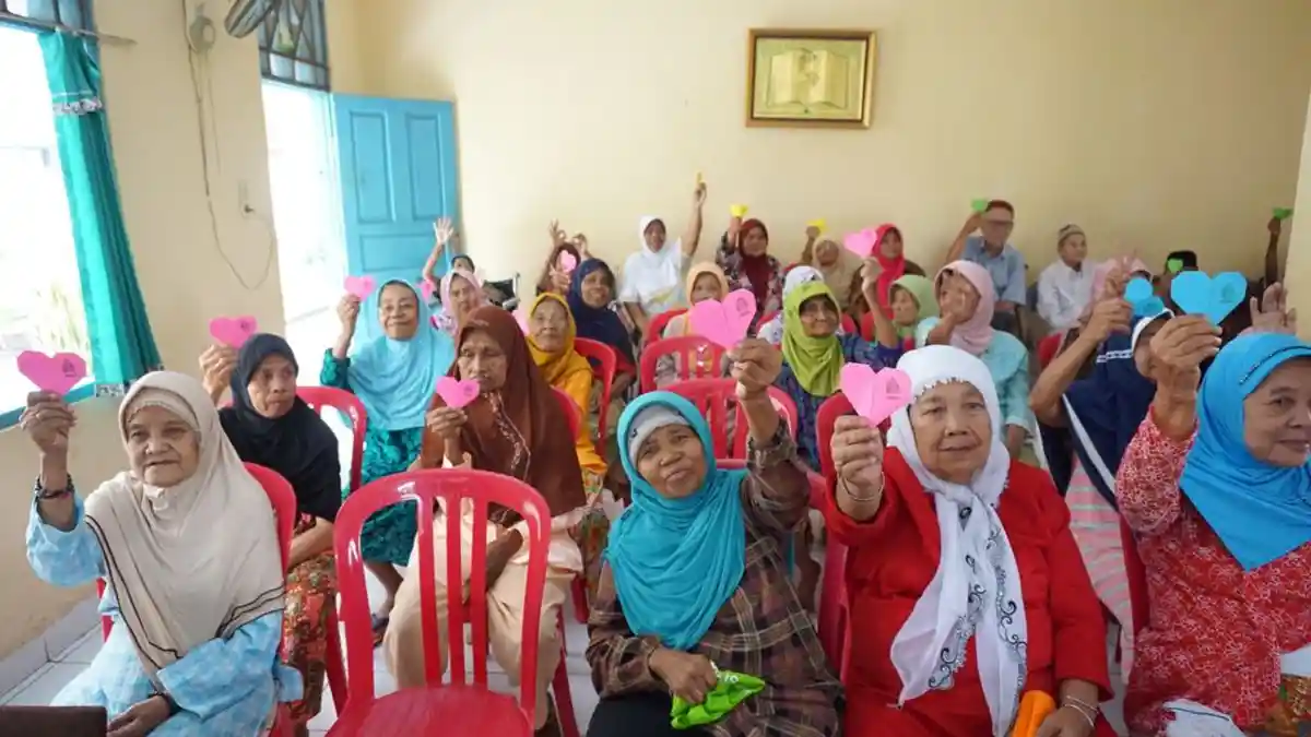 Kunjungan Kasih PT. Panin Dai Ichi Life ke Panti Sosial Tresna Werdha Teratai - panin-2_20170316_170007.jpg