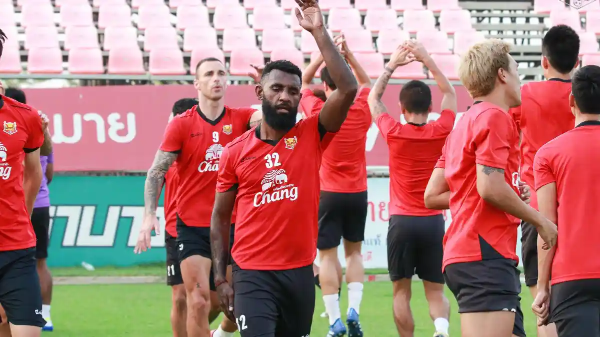 Kabar Bagus dari Bek Timnas Indonesia yang Main di Thailand