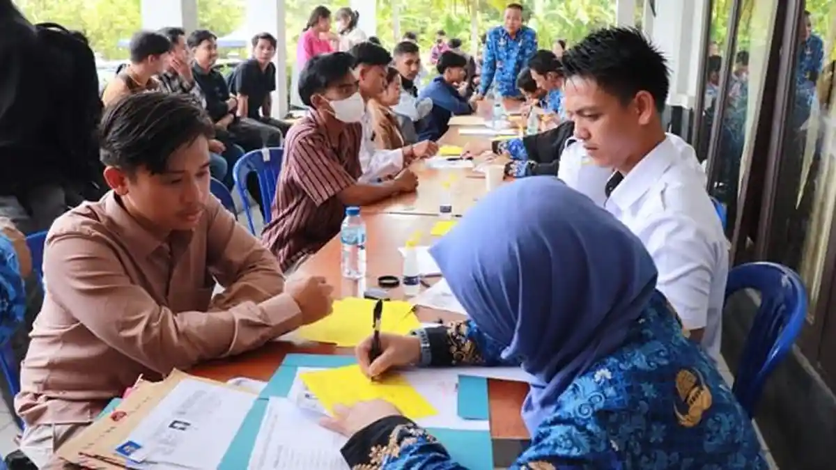 Angkatan Kerja Bertambah, BPS Catat Tingkat Pengangguran di Kaltara Berkurang: Kemiskinan Turun