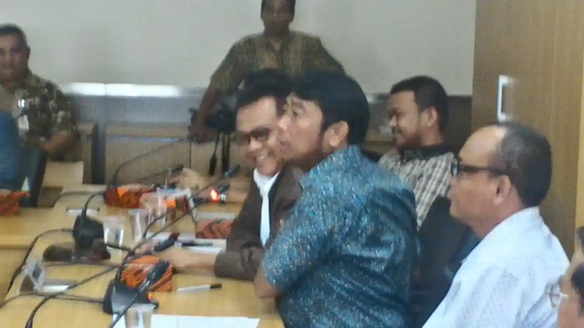 Canda Lulung Saat Terima Warga Kalijodo: Kalau Sudah Ngomongin Ahok Begini Nih, Mati