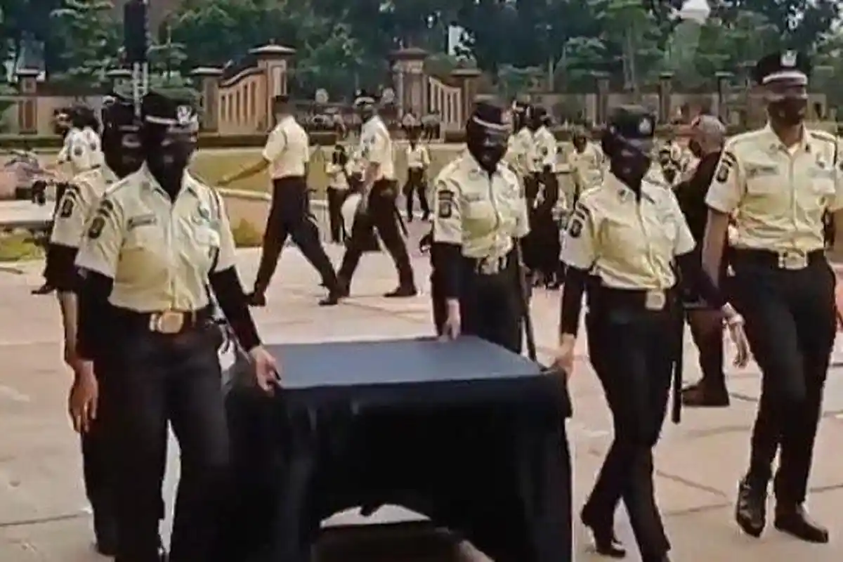 Seragam Baru Satpam Berwarna Krem, Polri Tegaskan Tidak Bertanggungjawab Terhadap Pengadaan