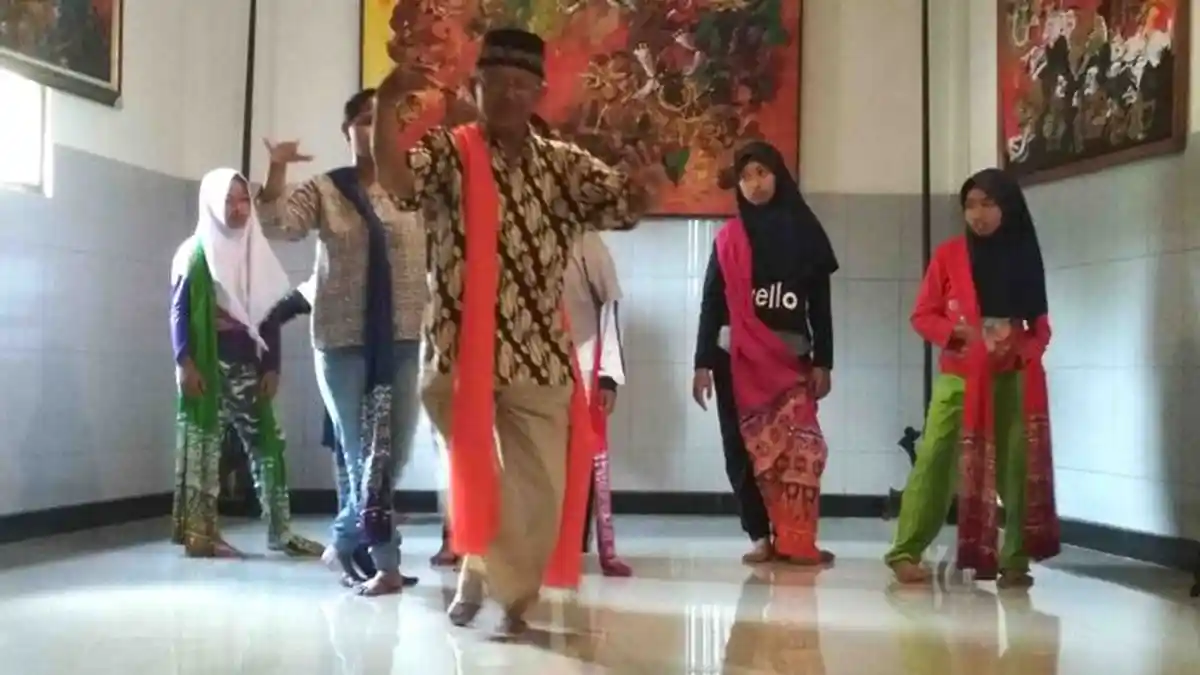SEJARAH - Mat Kanon Teringat Kesukaan Soekarno, Diajak Bung Karno Menari di Luar Negeri
