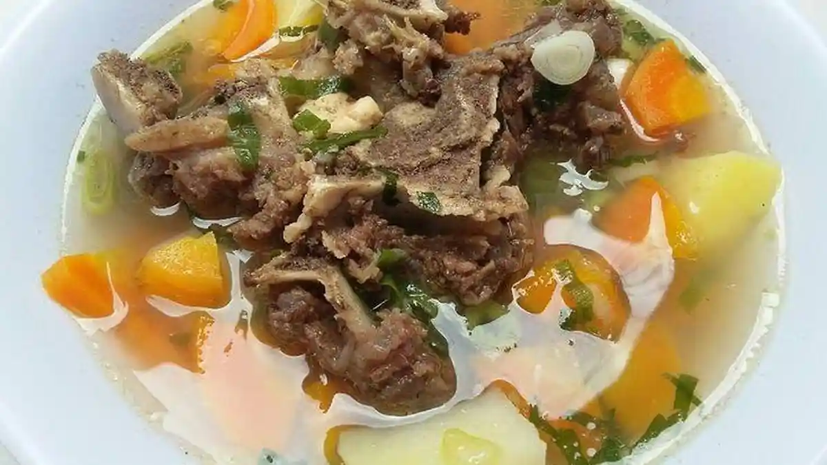 Resep Sop Iga Kuah Bening Nikmat dan Segar Ala Chef Devina, Tips Agar Daging Empuk dan Meresap