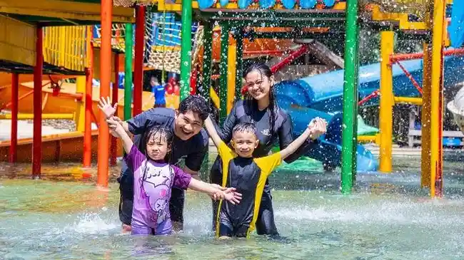Promo-Bugis-Waterpark-Adventure-Senin-Kamis-Seharga-Rp75-Ribu.jpg