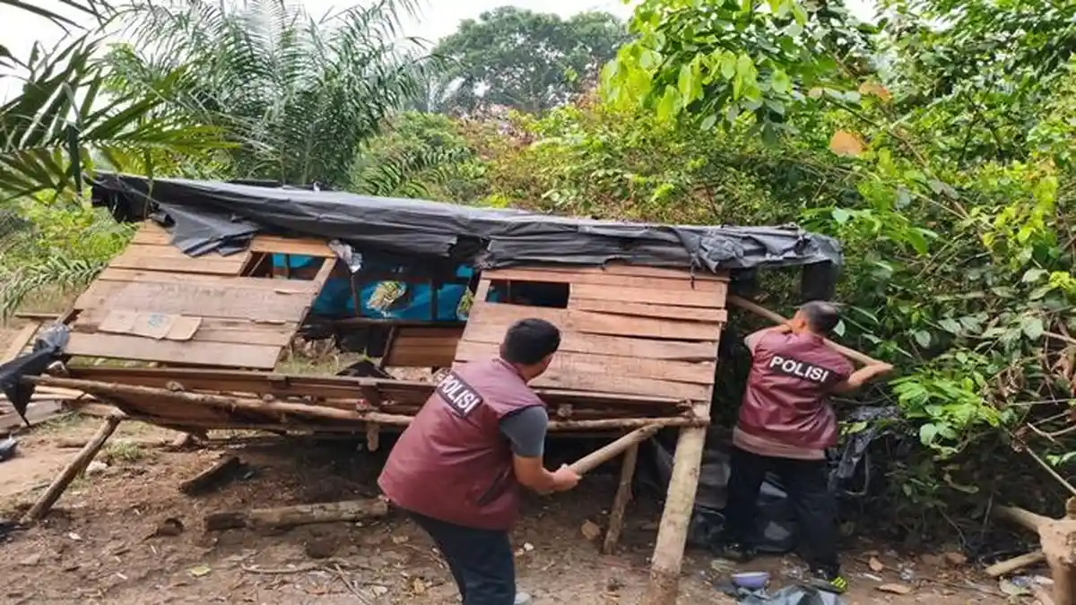 Pelaku Keburu Kabur, Polisi Bongkar Pondok Tempat Pesta Sabu di Temuan ...