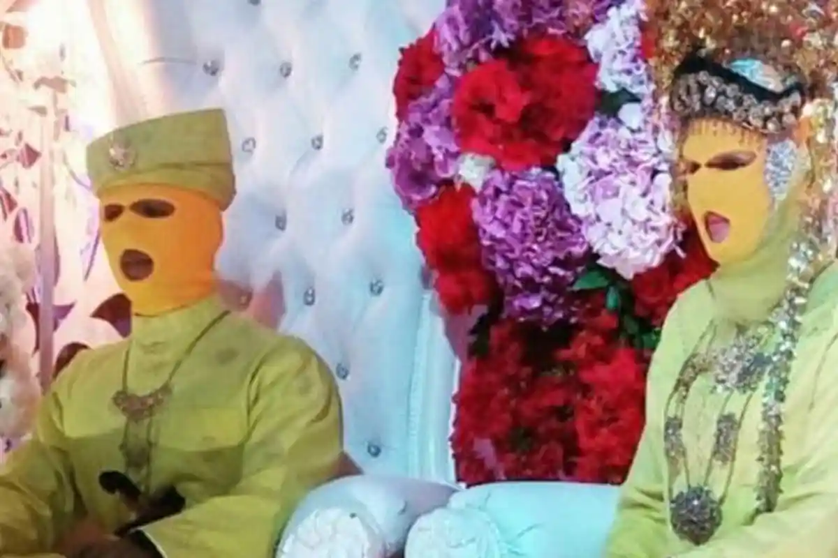 Kocak, Gaya Nikah Unik Ini Viral, Lumayan Jadi Hemat Make Up, Bakal Dikenang Tamu Seumur Hidup Nih!