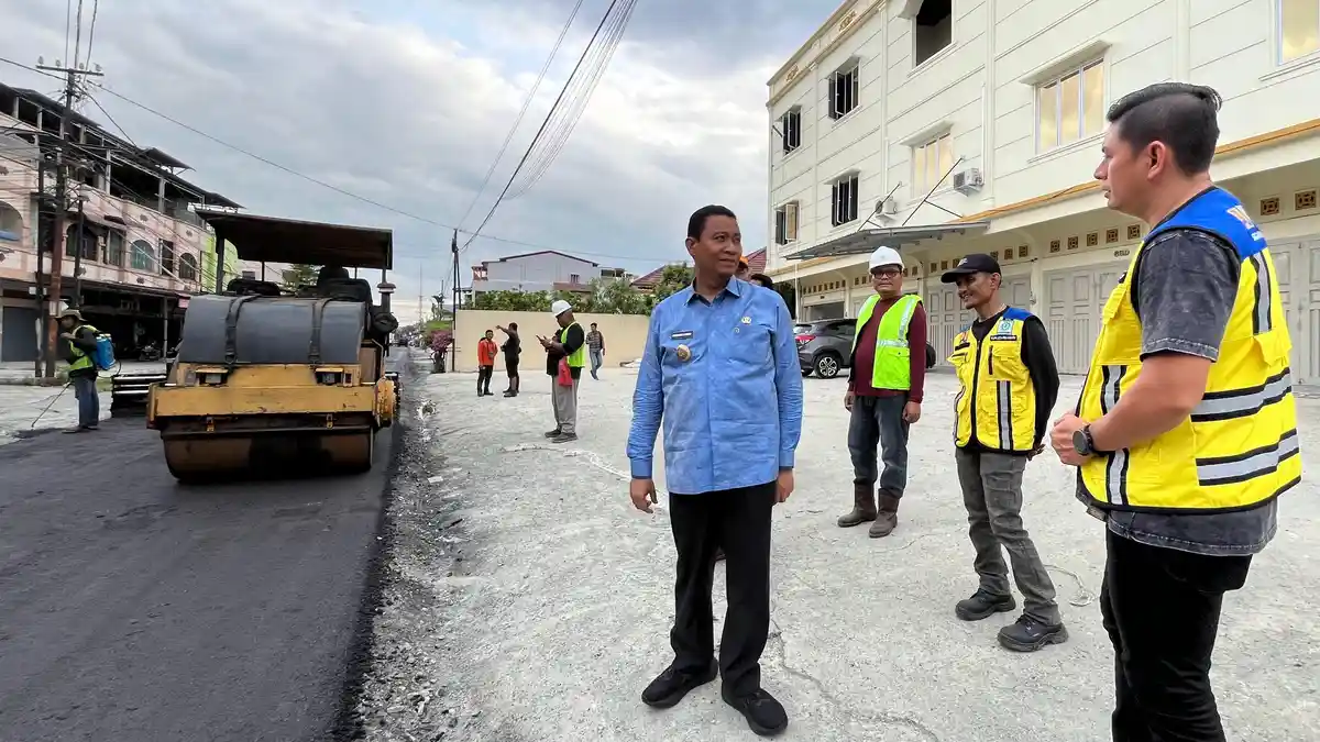 Pemko Targetkan Jelang Lebaran 2026 Jalan Rusak di Pekanbaru Sudah Dibenahi