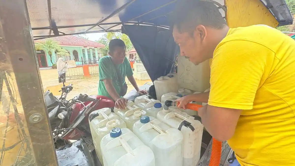 3 Minggu Usai Bencana, Krisis Air Bersih Cekik Pengungsi dan Warga, Beli Air Rp 1.000 per Jerigen