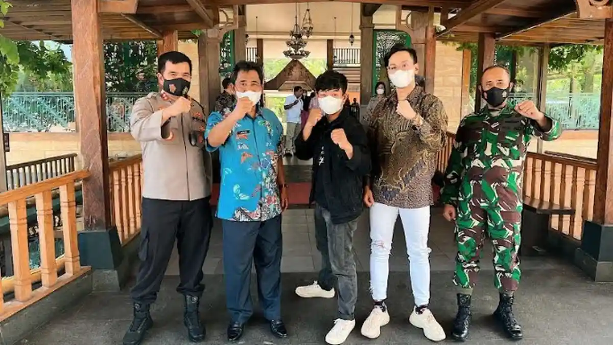 PRIA yang Mempopulerkan Salam dari Binjai Diboyong ke Ibukota, Bergabung ke Manajamen Artis Disotiv