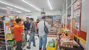 15102025-pencuri-bobol-minimarket-di-jalan-pantura-brebes-di-bangsri-bulakamba.jpg