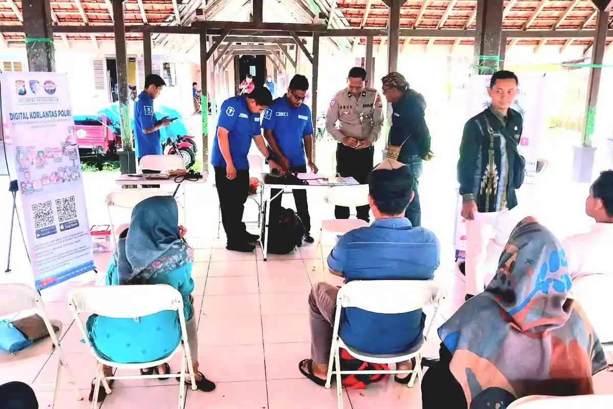 Layanan SIM Keliling di Pulau Bawean Disambut Antusias, Warga Tak Perlu Repot Naik Kapal Berjam-jam