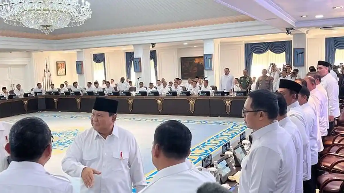 Ada Apa dengan Para Menteri Prabowo?
