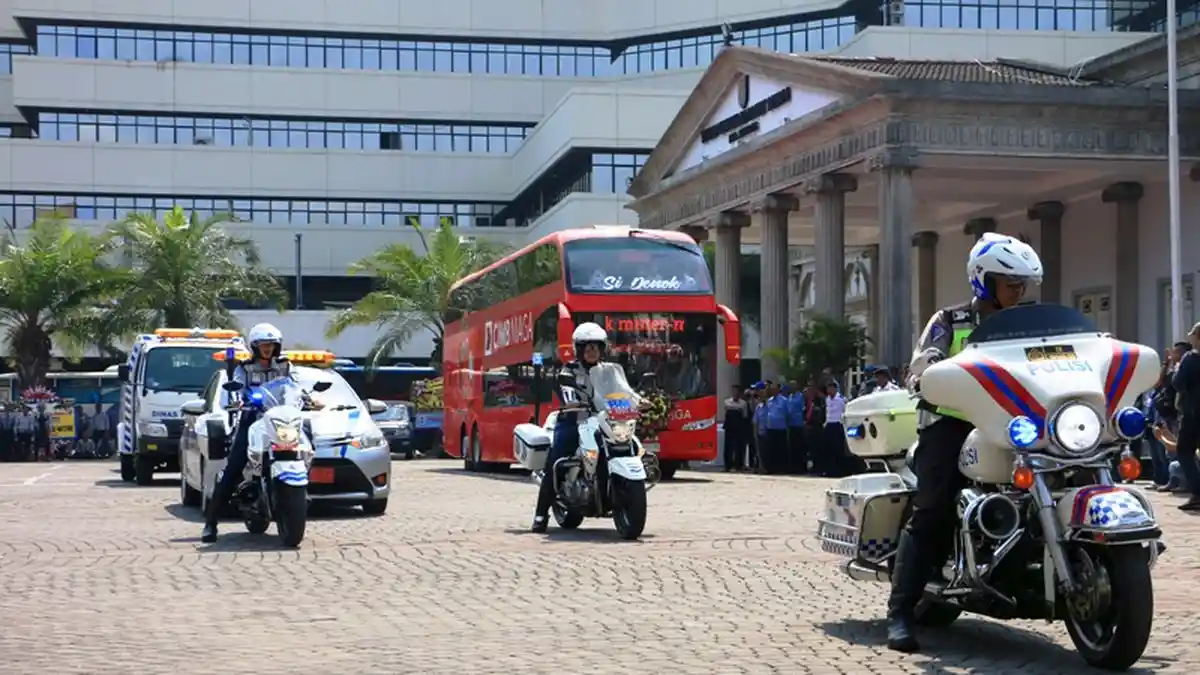 Bagaimana Cara Mendapatkan Layanan Naik Bus Wisata Semarang?