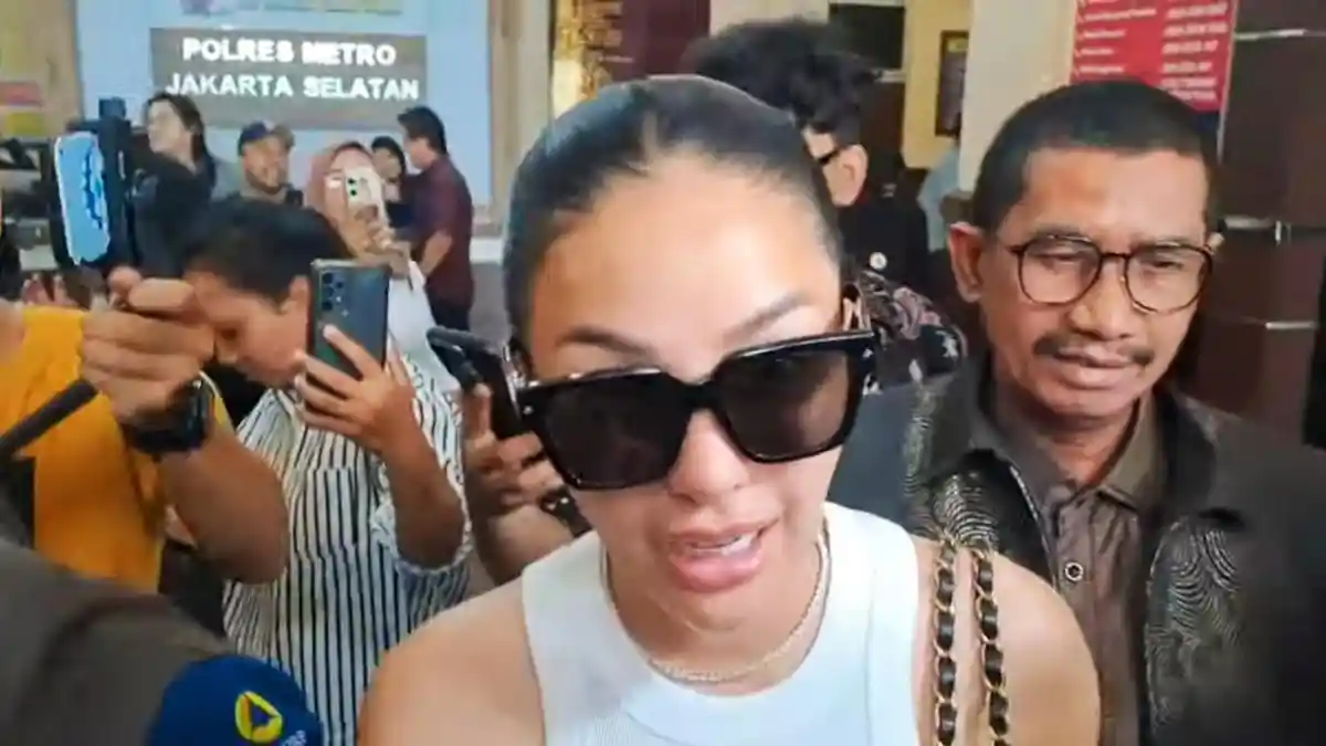 Nikita Mirzani dan Putrinya Lolly Dijadwalkan Datangi Polres Jaksel Siang Ini