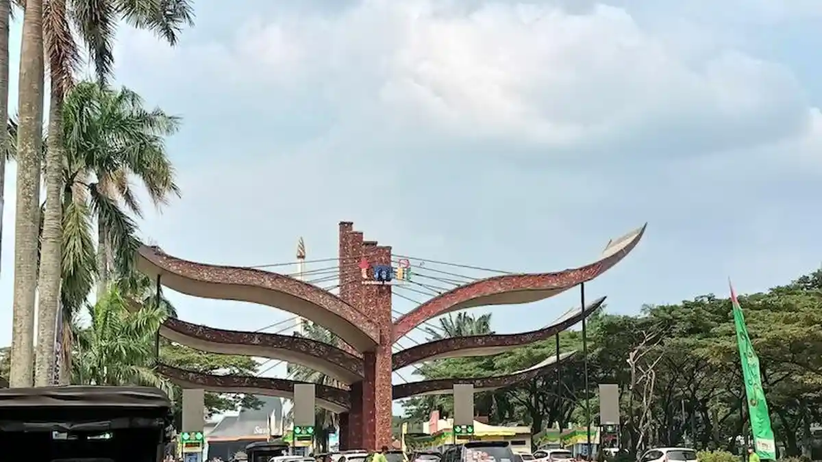 Pengelola TMII Ungkap Cara Terapkan Protokol Kesehatan kepada Pengunjung