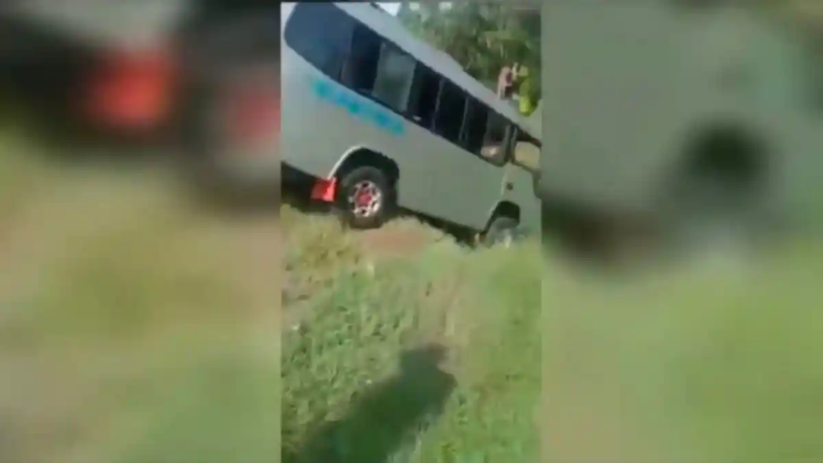 TABRAKAN Mobil dan Motor Jalinsum Batubara, 3 Tewas dan 17 Lainnya Luka-luka
