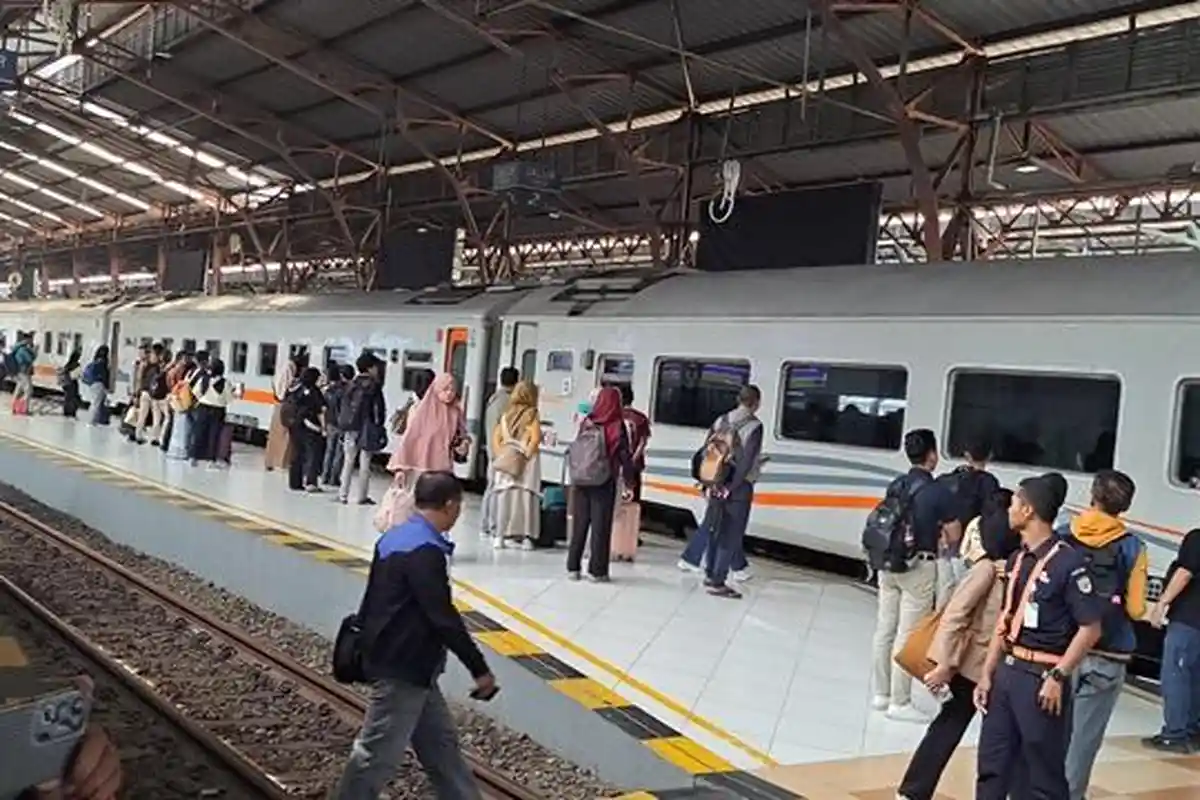 Promo Imlek Hoki Dompet Happy 2025, KAI Daop 5 Purwokerto Berikan Diskon Tiket 50 Persen