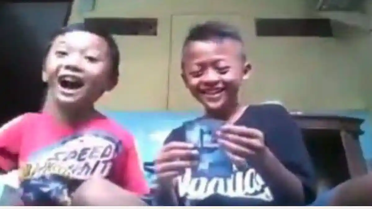 Ada-Ada Saja! Ini 8 Tingkah Kids Zaman Now di 2017 Bikin Geleng Kepala