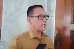 TRUK-TAMBANG-Kepala-Dishub-Kabupaten-Serang-Benny-Yuarsa.jpg