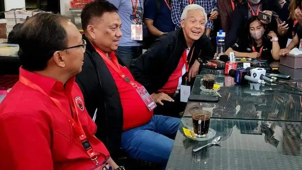 Olly Dondokambey, Ganjar Pranowo dan I Wayan Koster Ngopi Bareng di Sela Rakernas PDIP